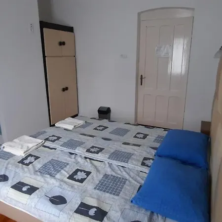 Central Room Hotel