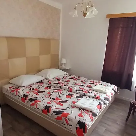 Kék Tó 2*